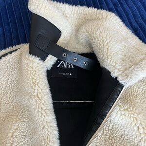 Zara teddy jacket, xs but fits s , oversized